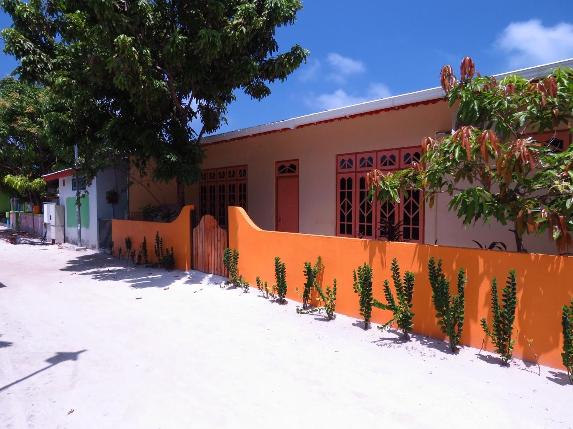 The Sunrise Huraa Hotel Exterior photo