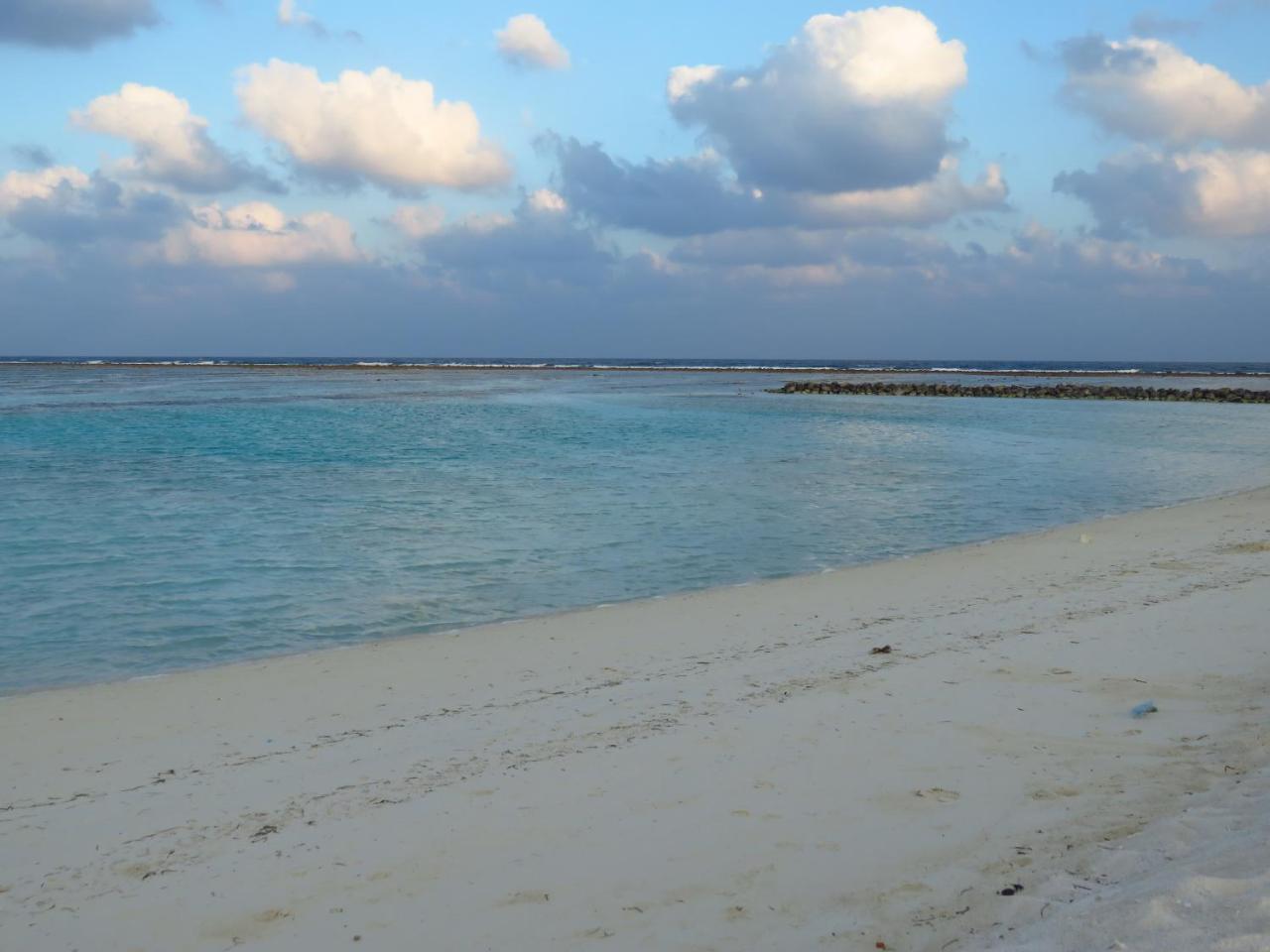 The Sunrise Huraa Hotel Exterior photo